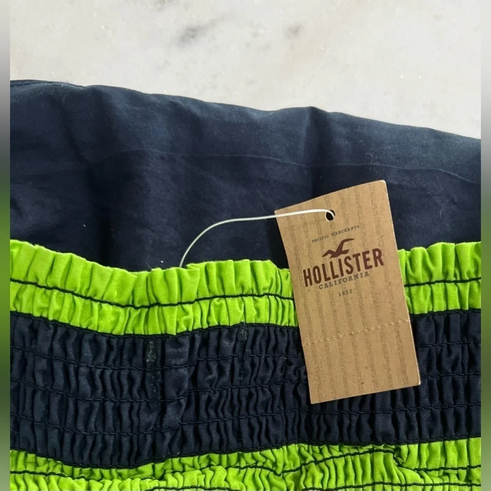 Hollister Navy And Green Strapless Peplum Juniors Top Size Medium New With Tags - Picture 5 of 6